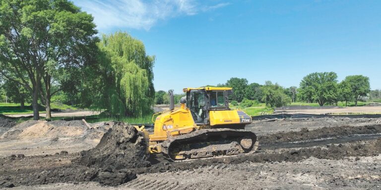 Komatsu D71PX dozer helps golf course shaper bring designs to life - Road Machinery & Supplies Co. News
