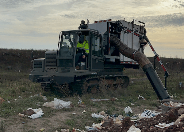 Craweler Carriers - Waste and Landfill - Road Machinery & Supplies Co.