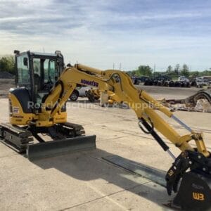 2022 Komatsu PC35MR-5 For Sale