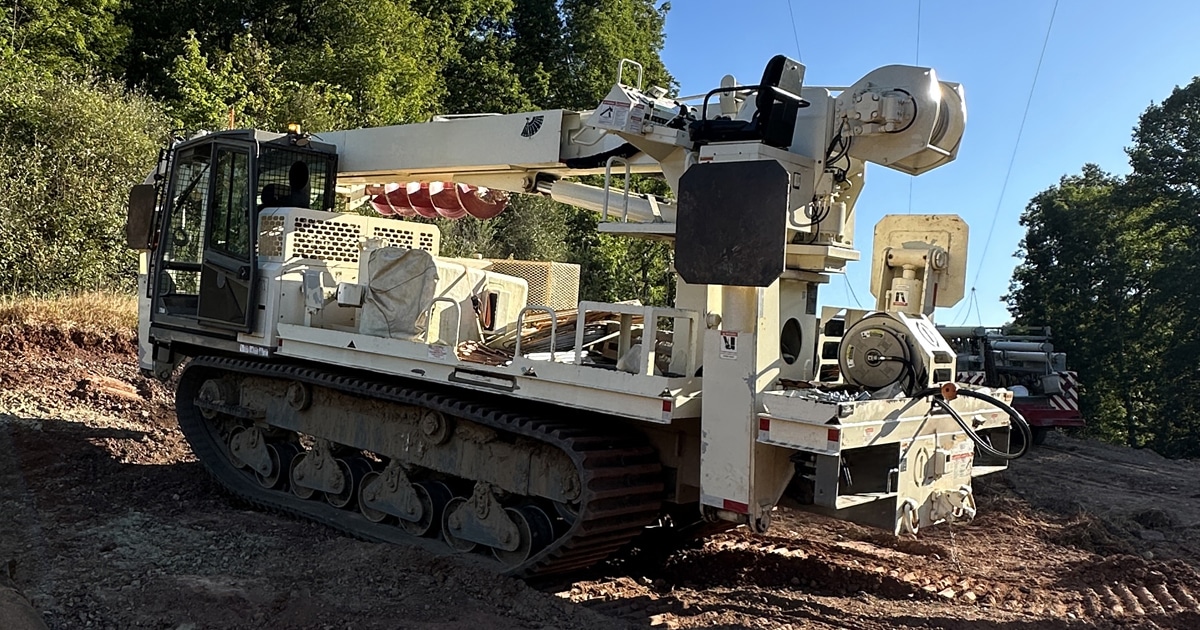 Crawler Carriers - Road Machinery & Supplies Co.