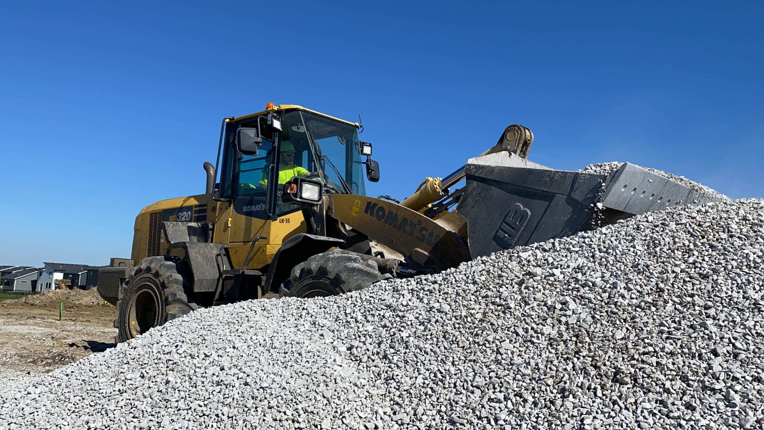 Wheel Loaders - Road Machinery & Supplies Co.
