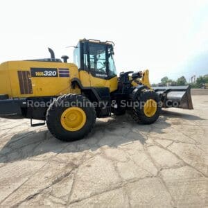 2022 Komatsu WA320-8 For Sale