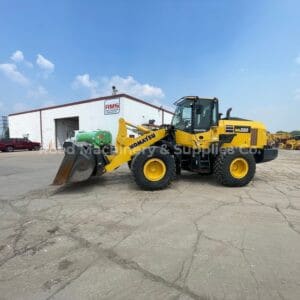2022 Komatsu WA320-8 For Sale
